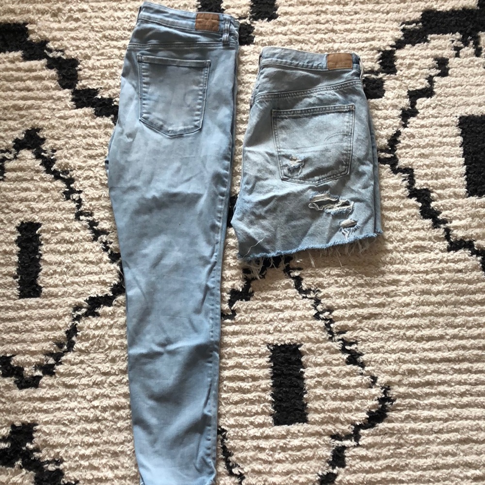 American Eagle Light-Wash 16 Lot - Jeans and Distressed Shorts